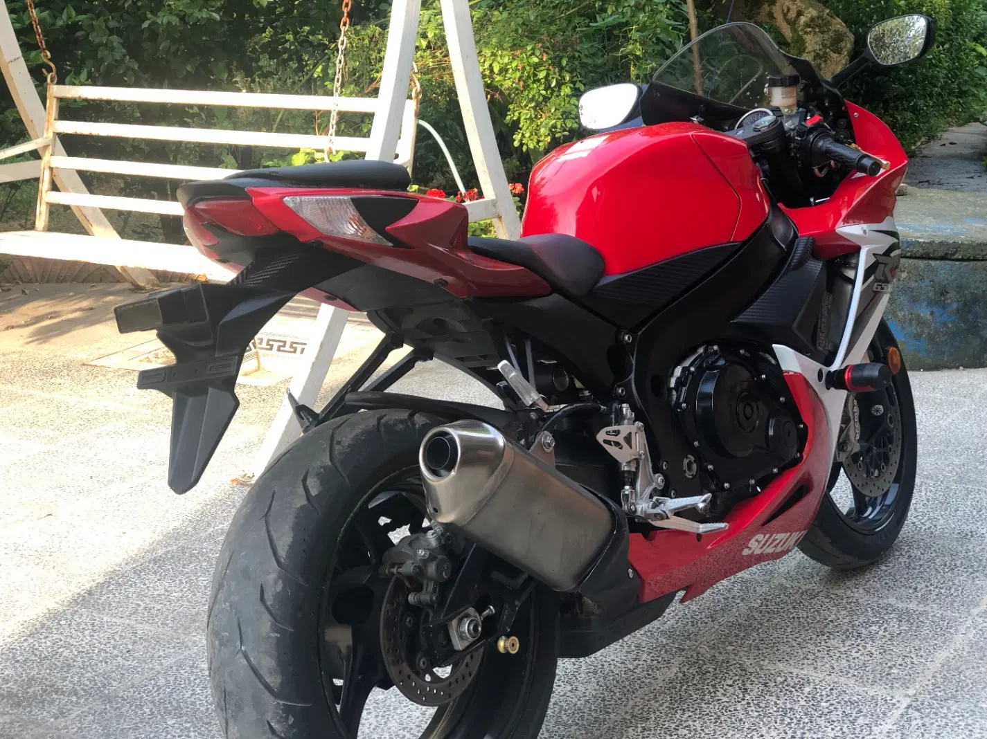 GsexR600|موتورسیکلت|رودسر, |دیوار