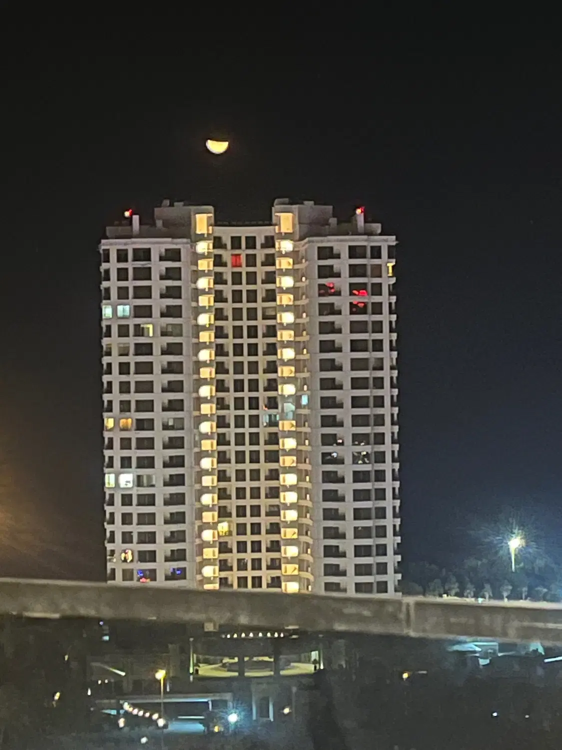 تصویر اصلی