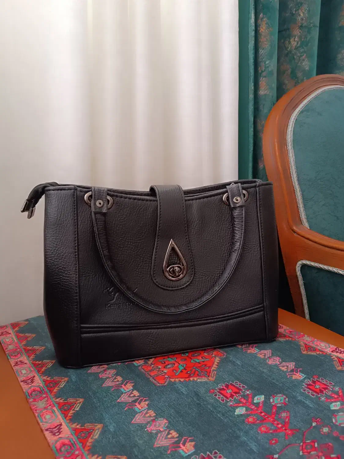 کیف دستی زنانه سایز متوسط و کاربردی|کیف، کفش، کمربند|کازرون, |دیوار