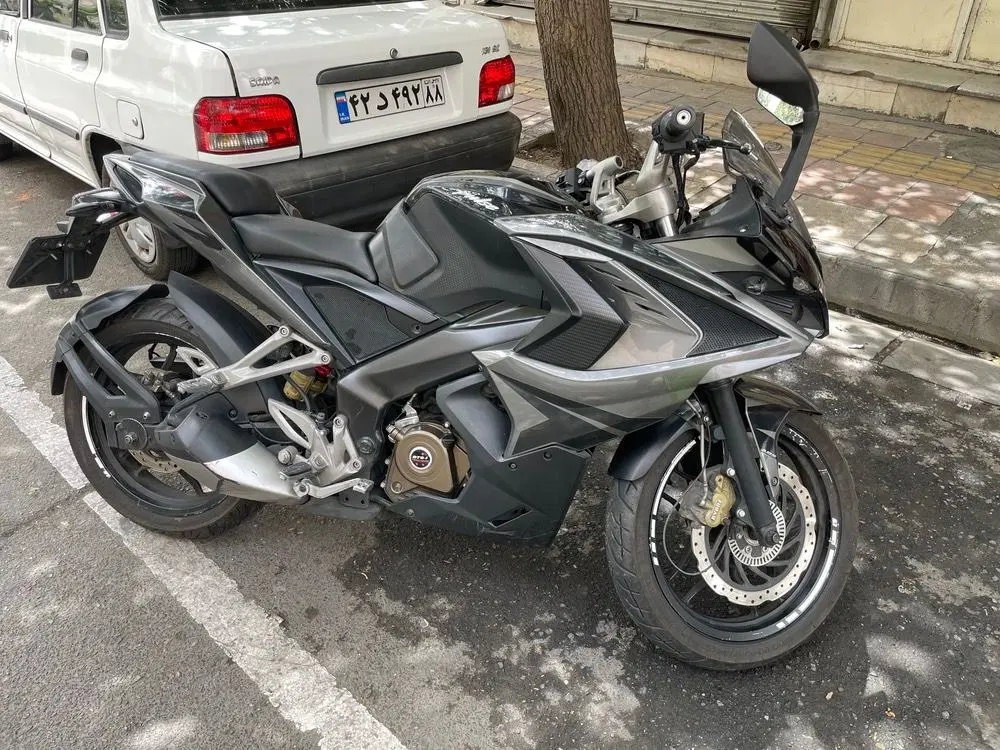 RS 1400|موتورسیکلت|تهران, عبدل‌آباد|دیوار