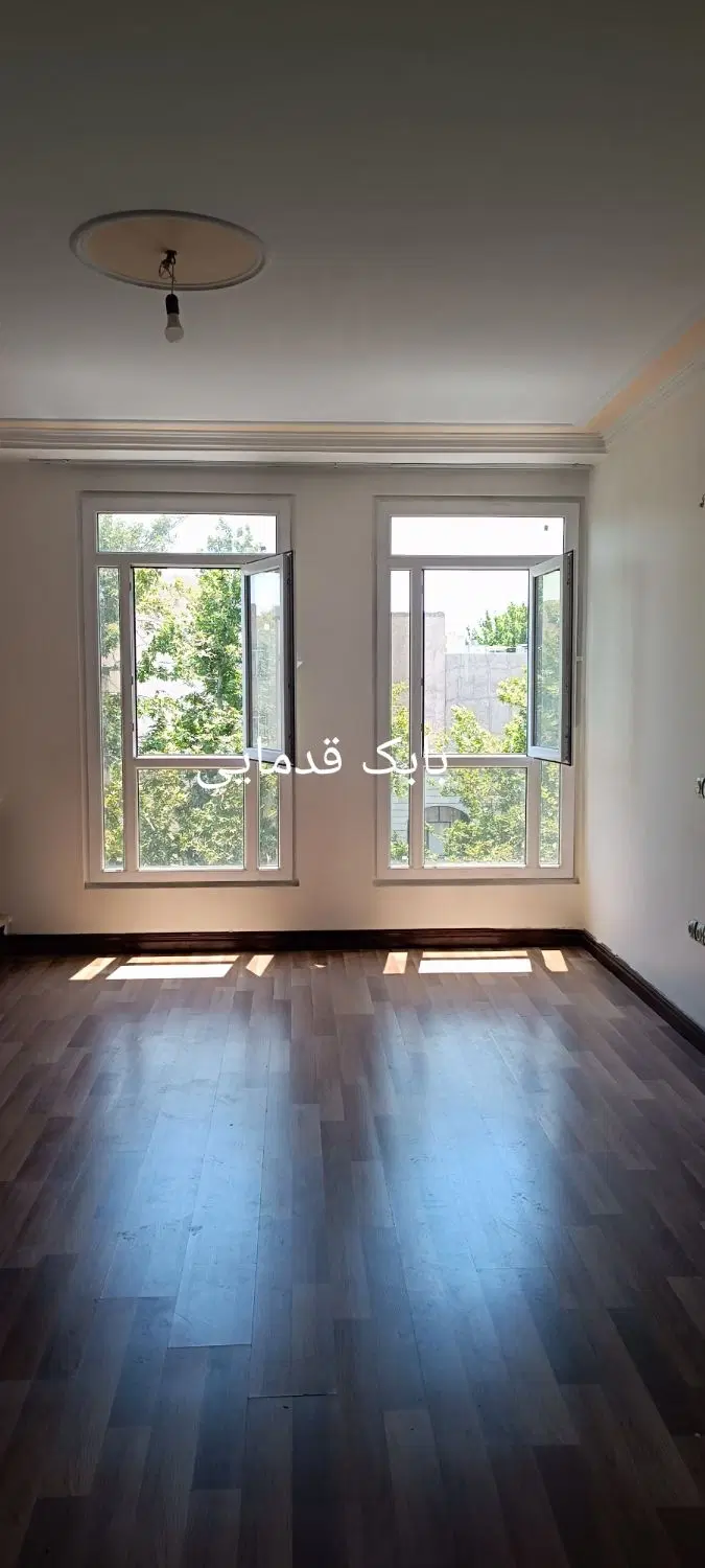 ۱۰۵ متری/آفتاب گیر /بلوار ارم/باغ سیب/مهرشهر|فروش آپارتمان|کرج, باغ سیب|دیوار