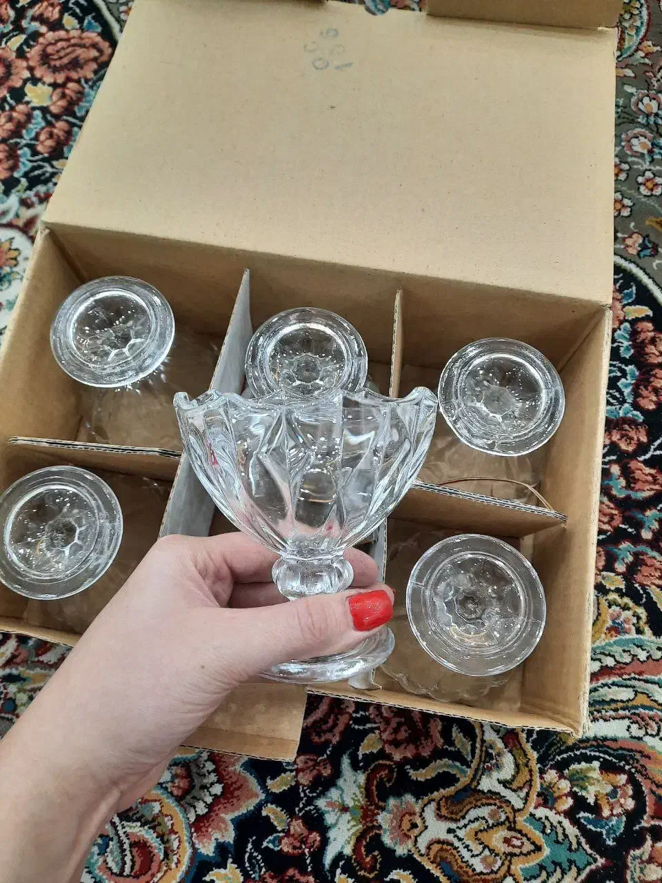 بستنی خوری|ظروف سرو و پذیرایی|کرج, باغستان|دیوار