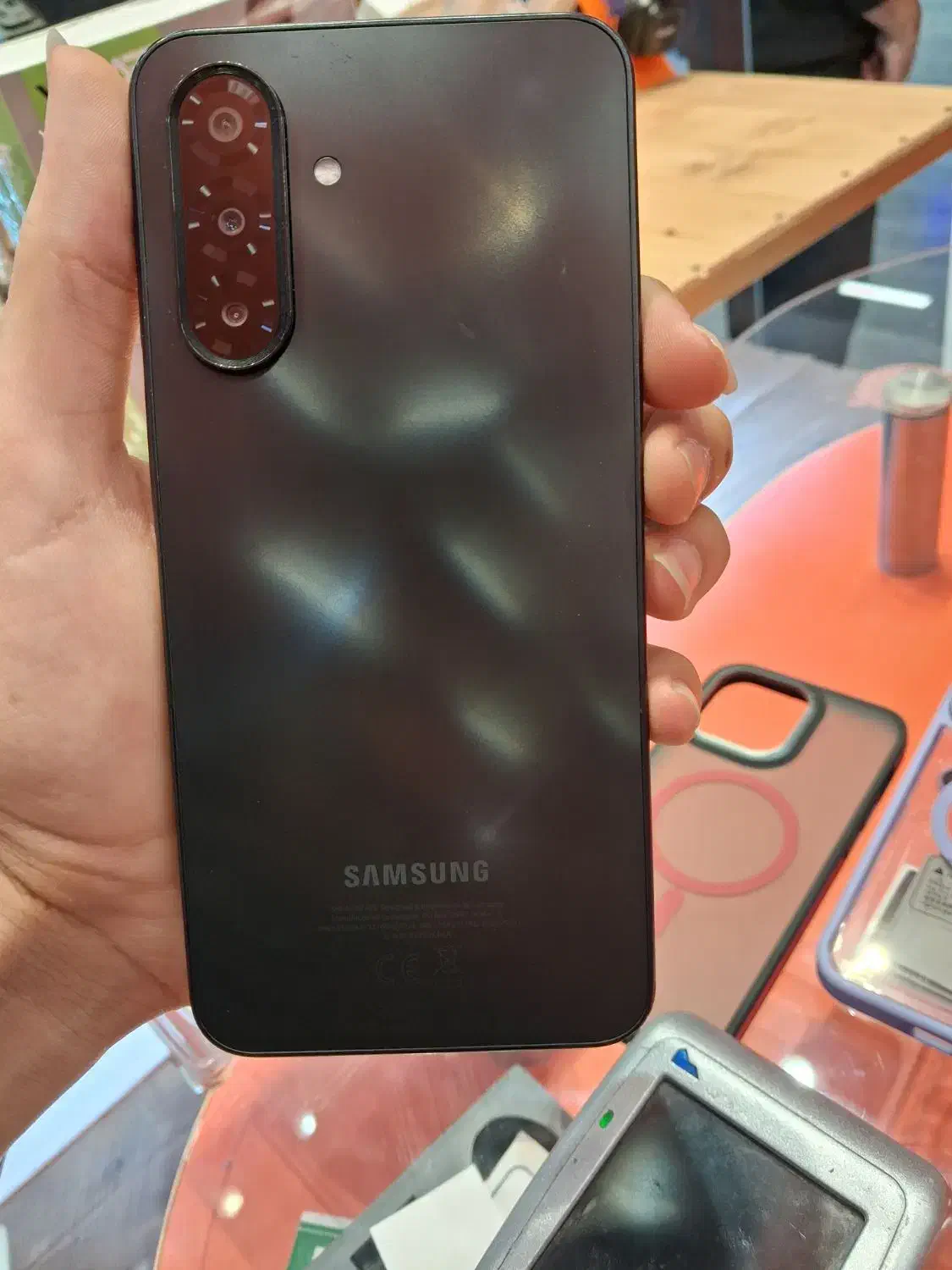 سامسونگ A17|موبایل|پرند, فاز ۳|دیوار