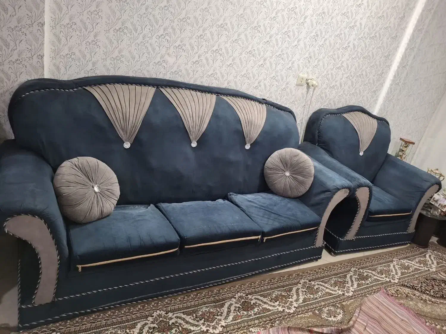 مبل راحتیی|مبلمان خانگی و میز عسلی|قم, هفت تیر|دیوار