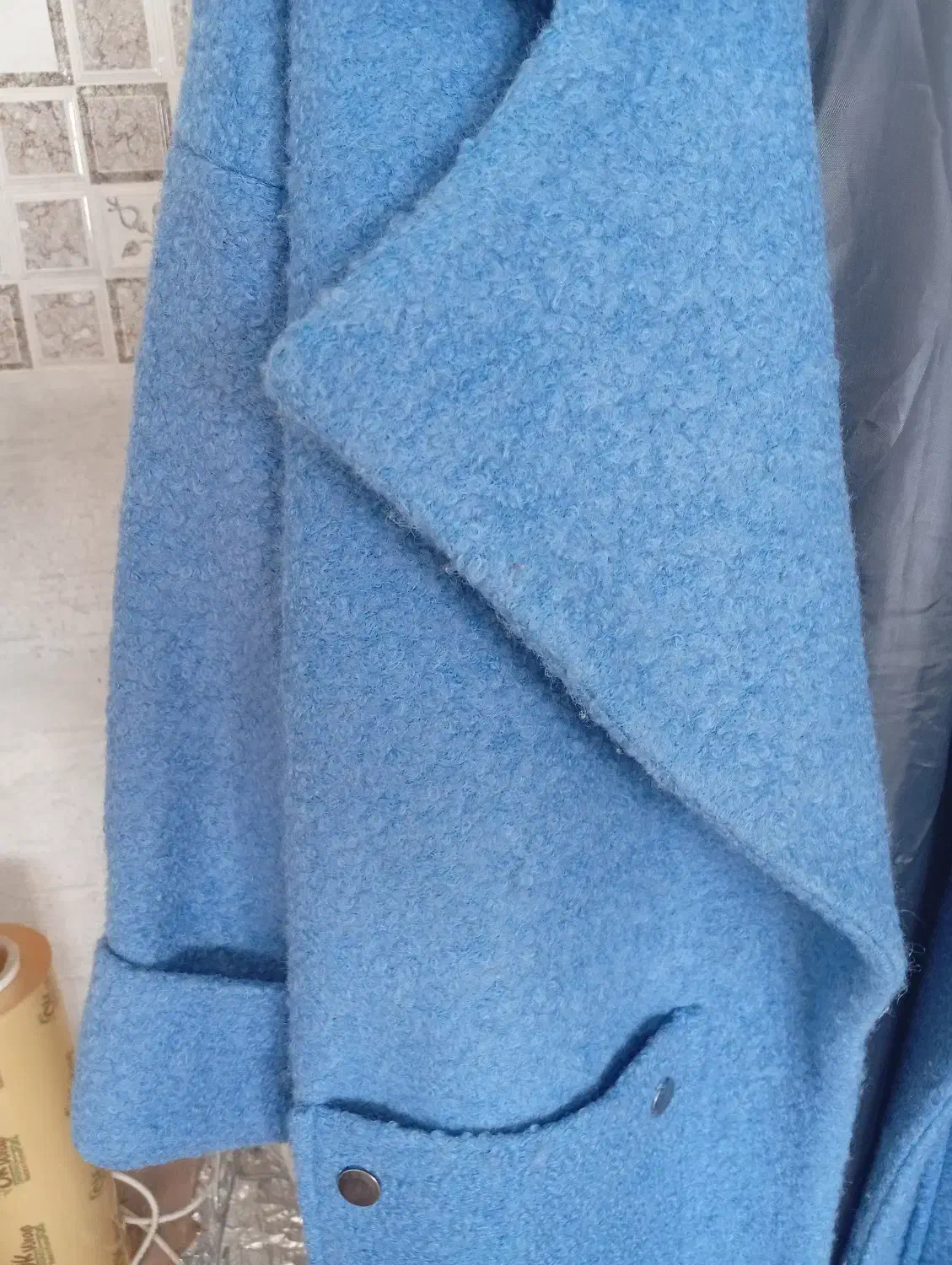 پالتو|لباس|مهریز, |دیوار