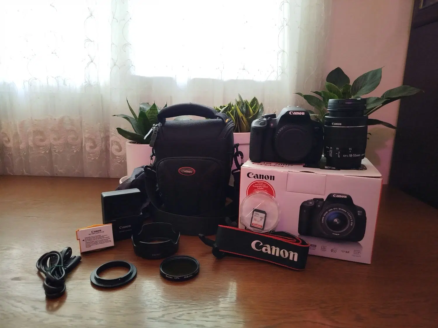 دوربین CANON 700D|دوربین عکاسی و فیلمبرداری|تهران, تهرانپارس شرقی|دیوار
