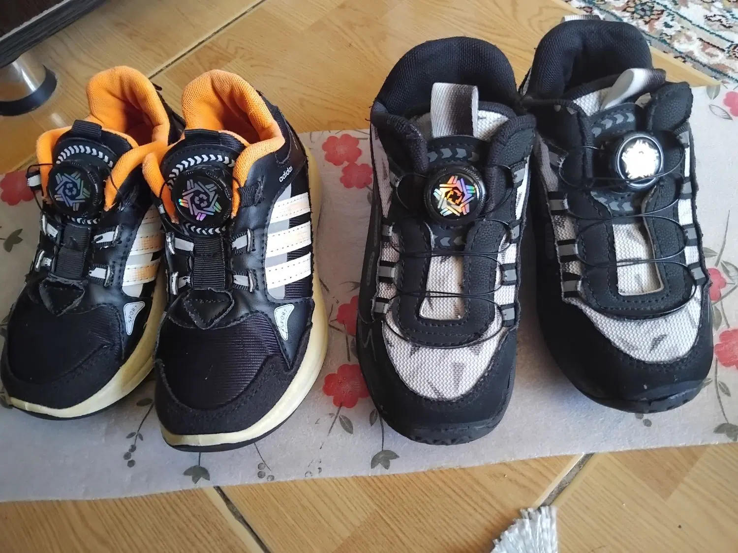 کفش|کفش و لباس بچه|شاهین دژ, |دیوار