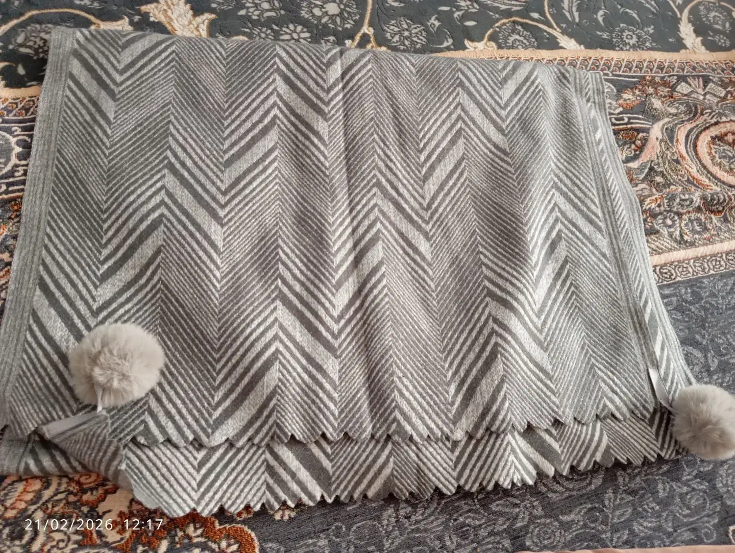 لباس|لباس|گلبهار, شهر جدید گلبهار|دیوار