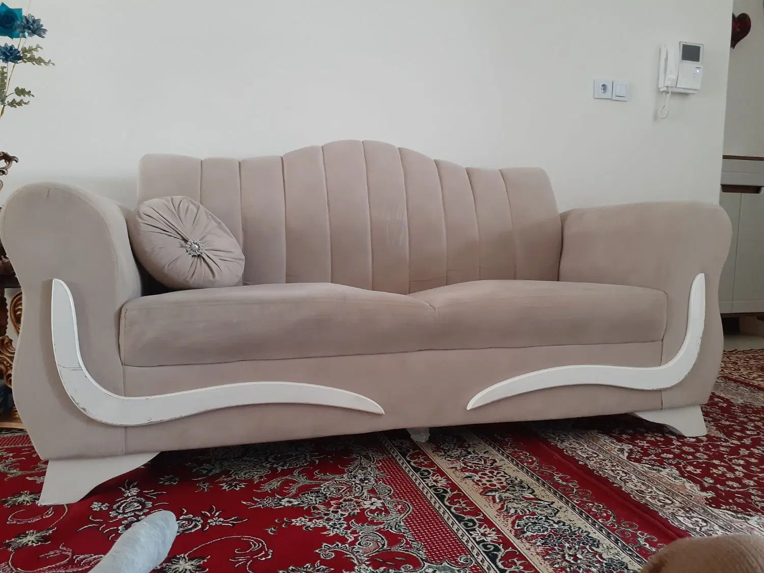 مبلمان|مبلمان خانگی و میز عسلی|ایوانکی, |دیوار