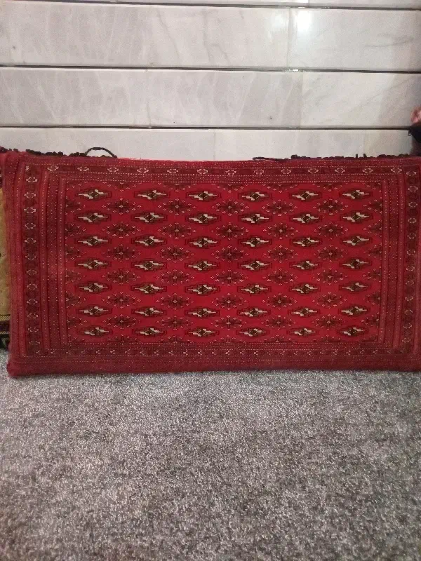 مختم|پشتی|خمینی‌شهر, |دیوار