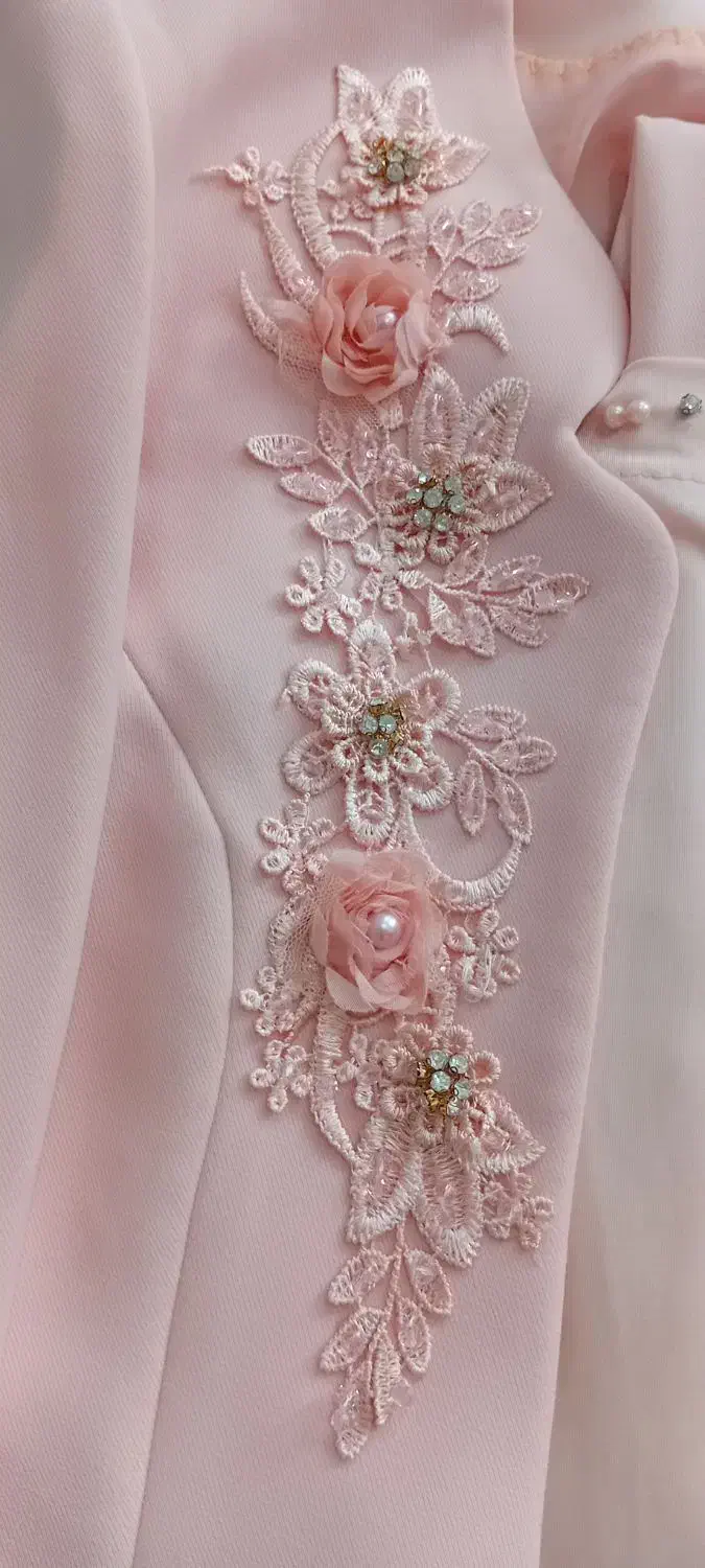 کت و شلوار|لباس|کنگاور, |دیوار