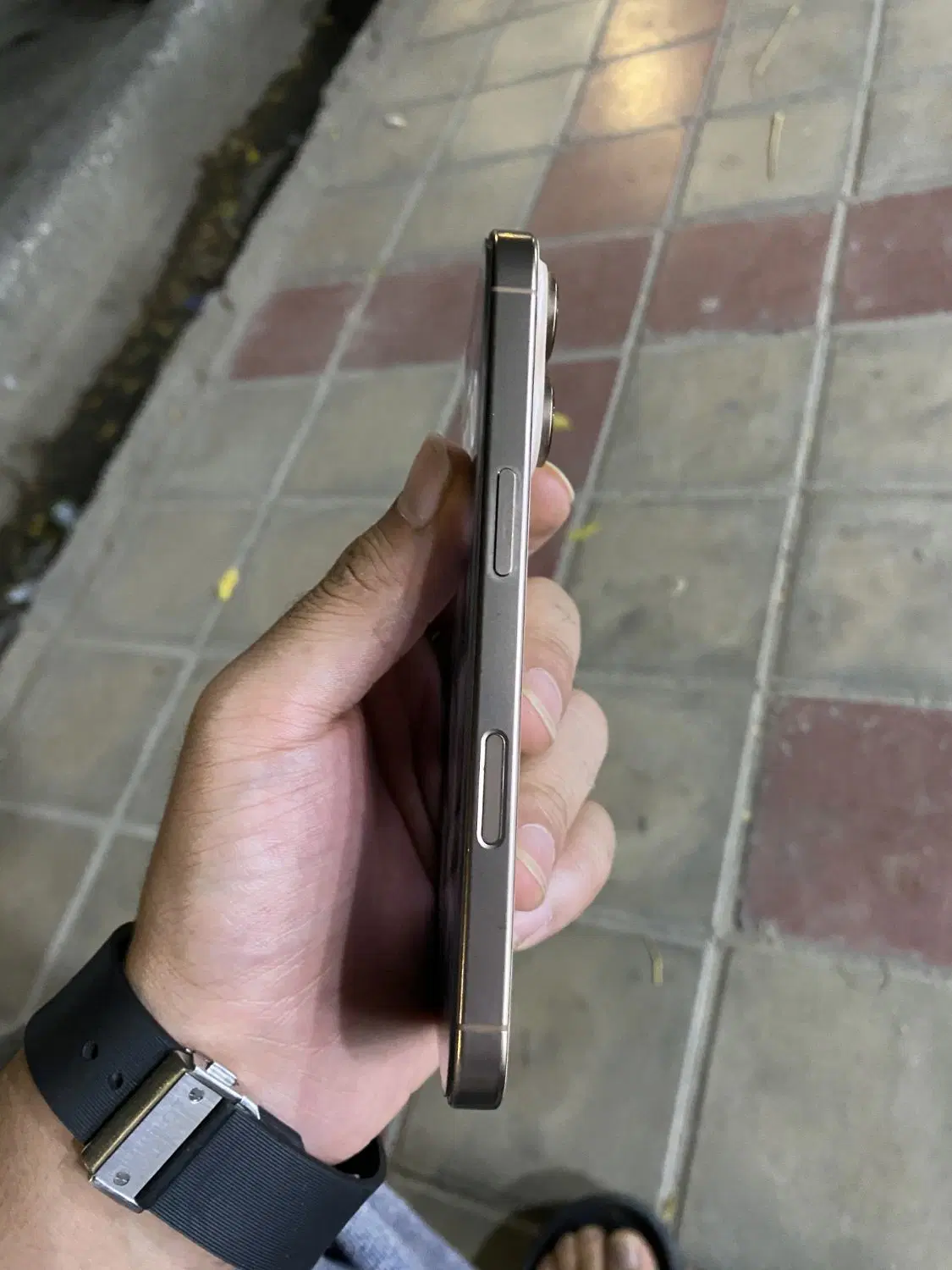 16 Pro|موبایل|باقرشهر, |دیوار