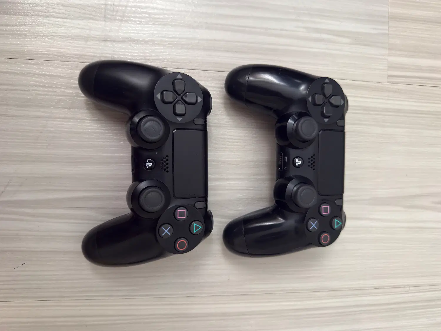 PS4 pro|کنسول، بازی ویدئویی و آنلاین|برخوار, |دیوار