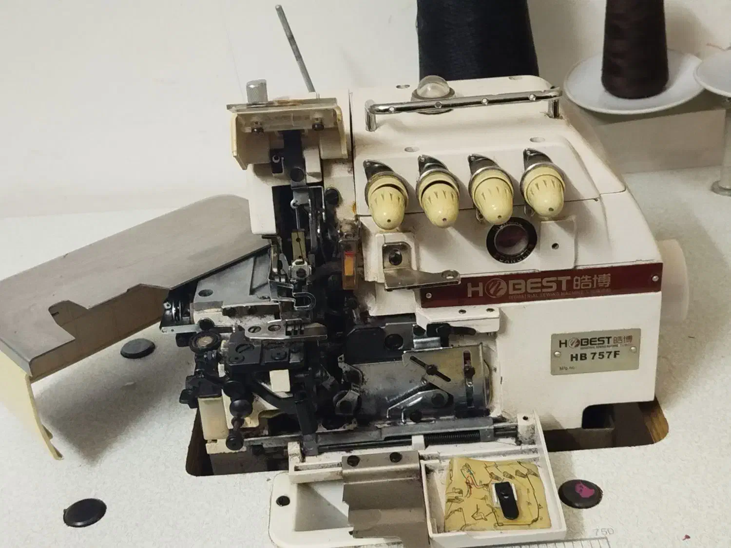 چرخ سر دوز|چرخ خیاطی و ریسندگی|فریمان, |دیوار