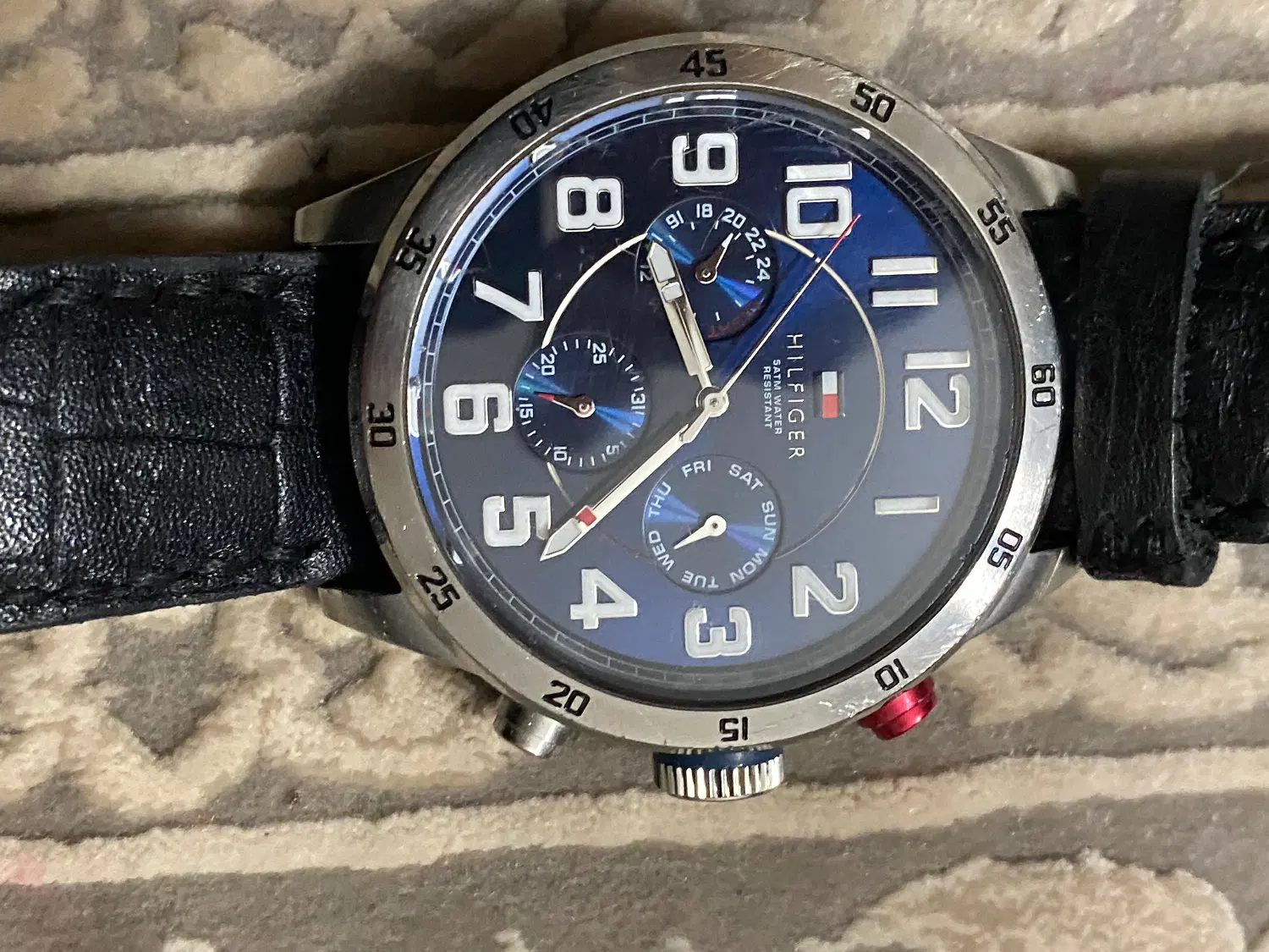 ساعتHILFIGER|ساعت|قم, چهل درخت|دیوار