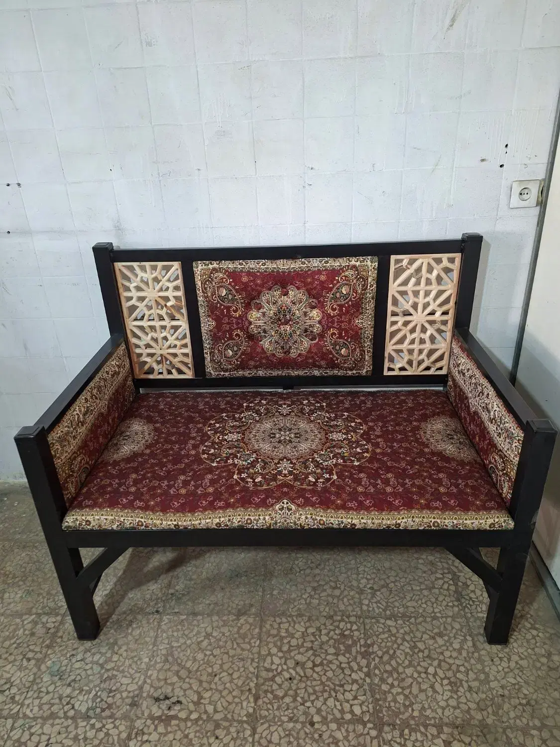 تخت سنتی|تخت و سرویس خواب|قم, کلهری|دیوار