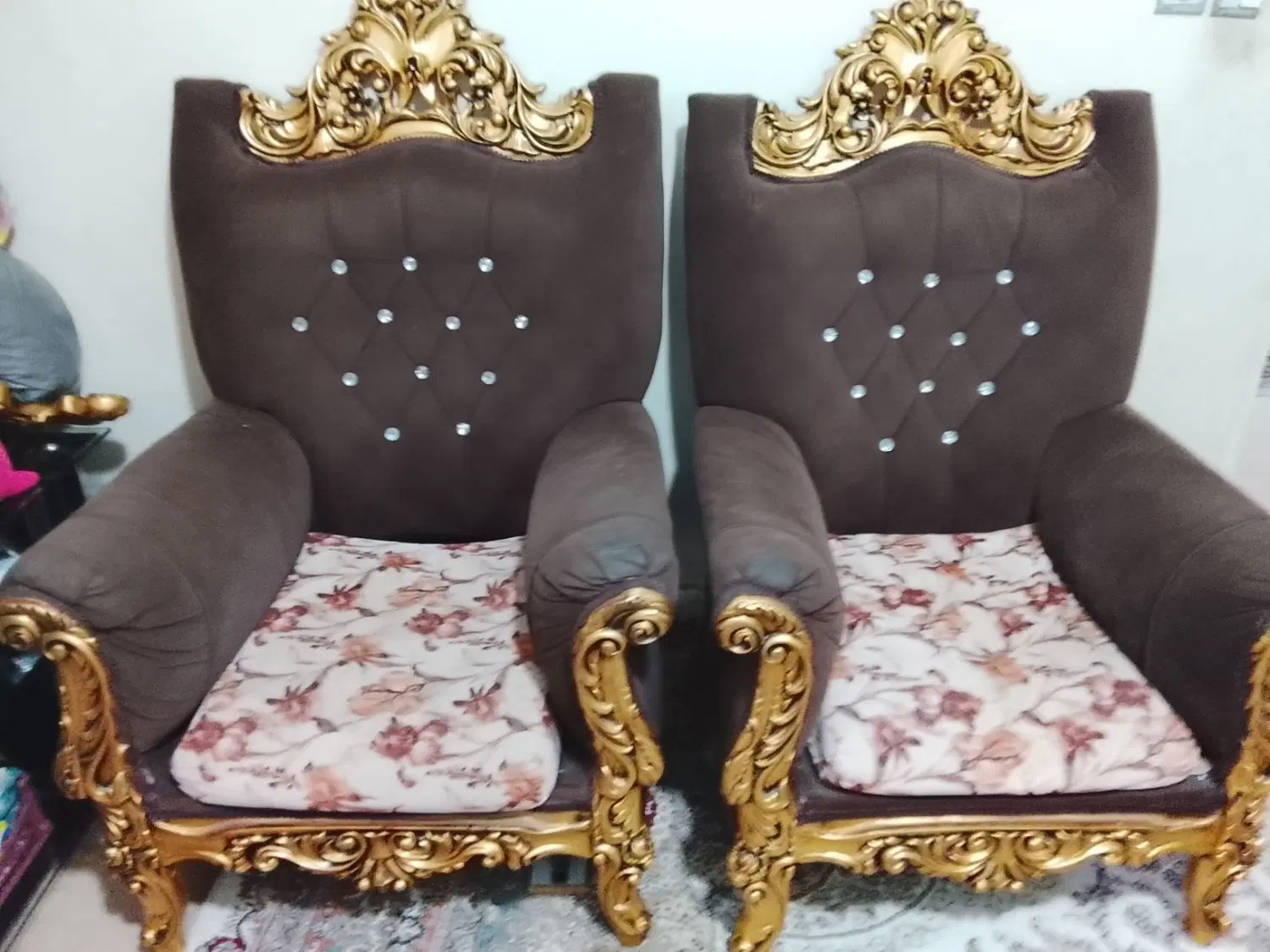 مبل|مبلمان خانگی و میز عسلی|صدرا-فارس, فاز ۱|دیوار