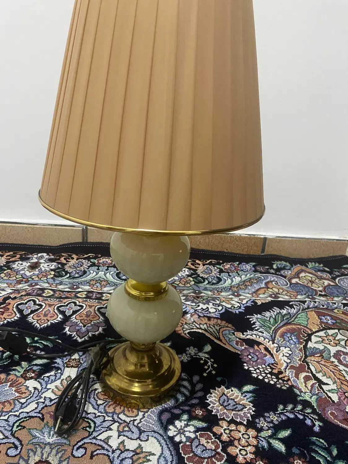 اباژور|چراغ خواب و آباژور|رشت, استقامت ۱|دیوار