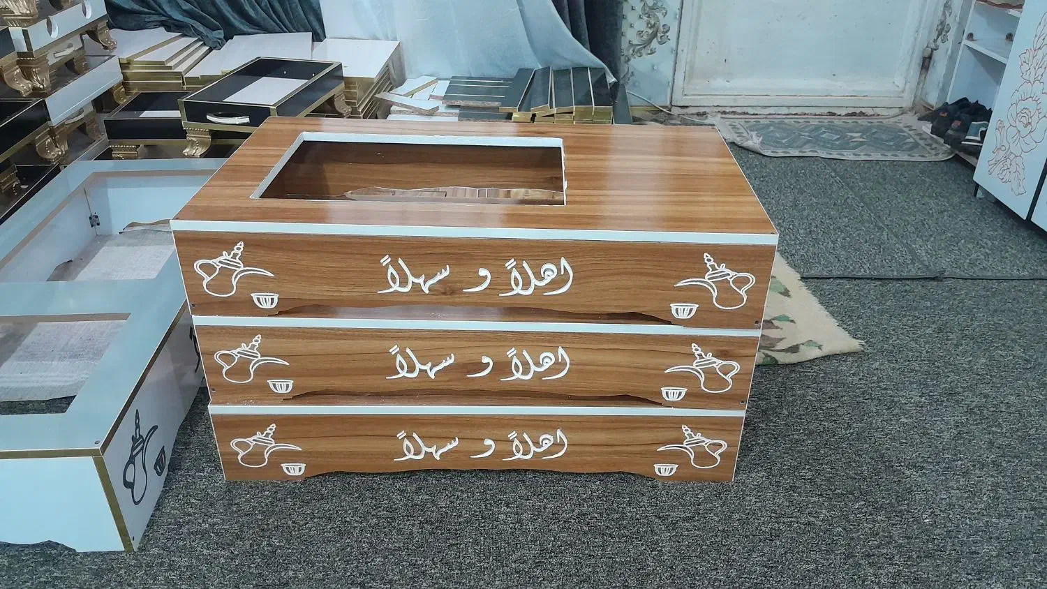 منقل (۹۰×۵۰)|میز تلفن|اهواز, سیاحی(سه راه خرمشهر)|دیوار