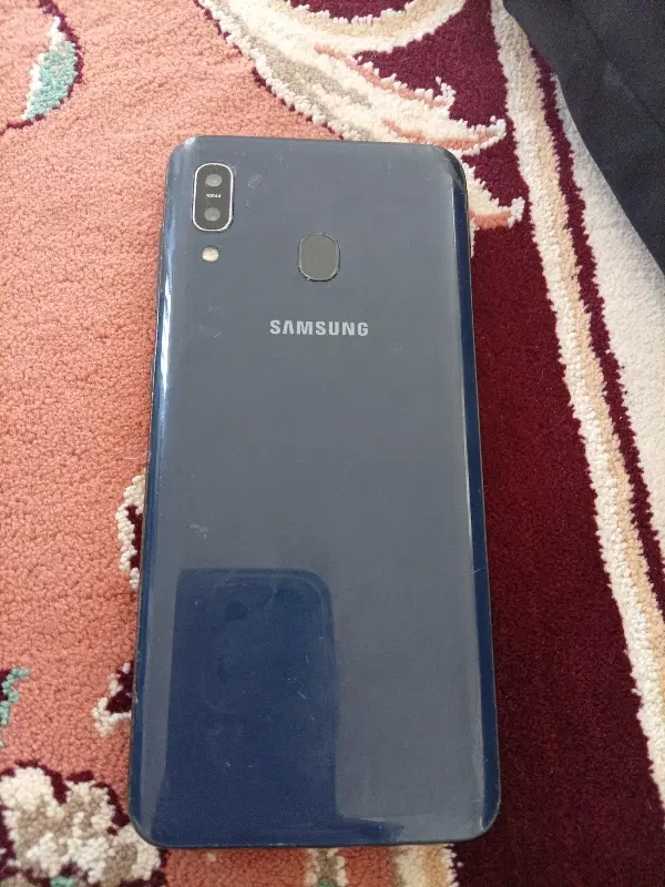 گوشی A20|موبایل|صحنه, |دیوار