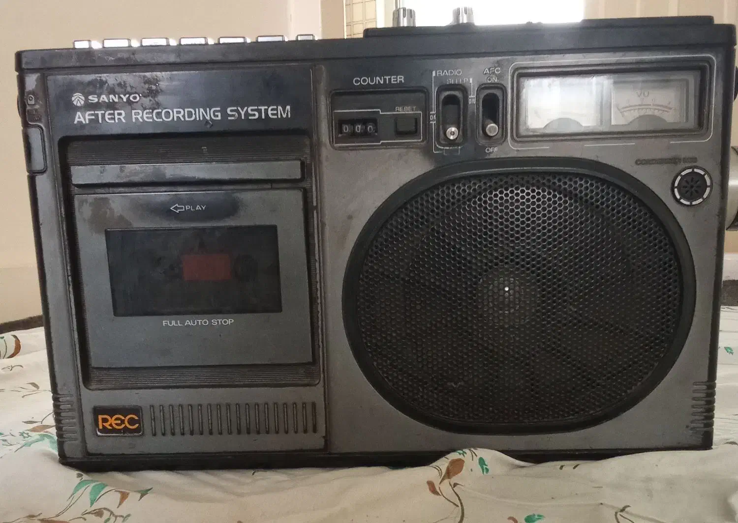 رادیو قدیمی|کلکسیون اشیاء عتیقه|کرج, جهان‌شهر|دیوار