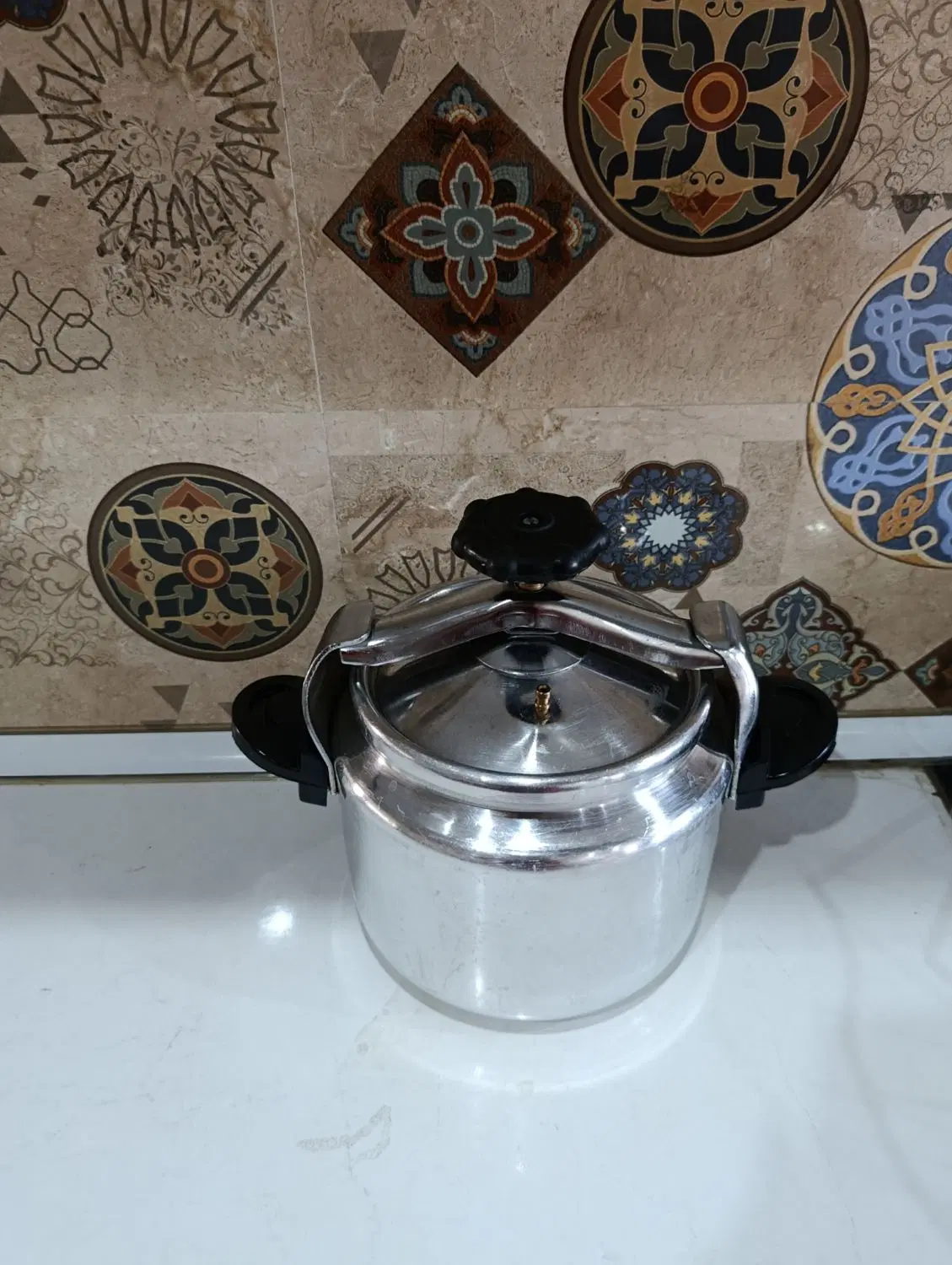 زودپز|ظروف پخت‌وپز|ایلام, |دیوار