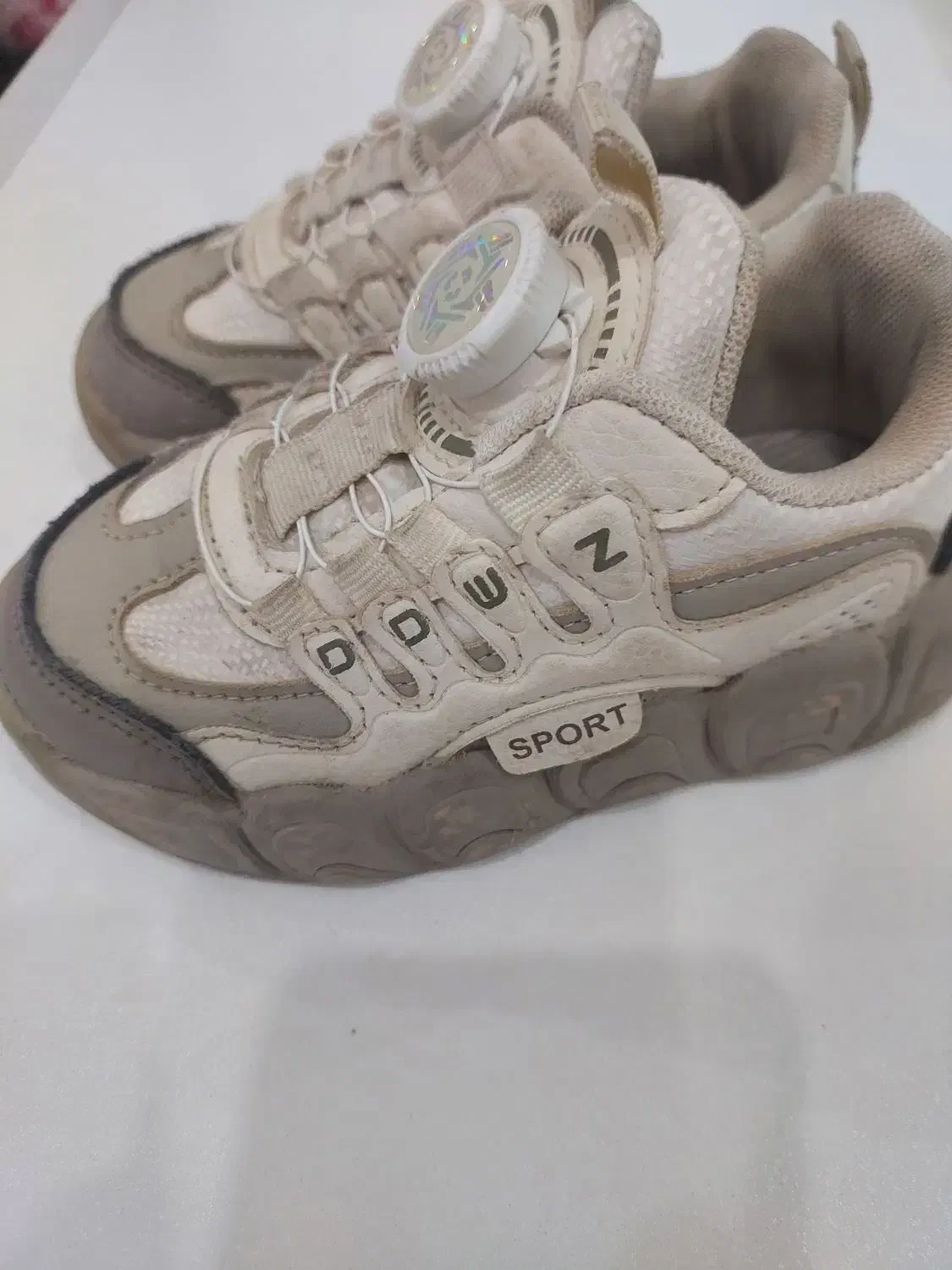 کفش کودک ۲۷|کفش و لباس بچه|هشتگرد, قاسم آباد بزرگ|دیوار