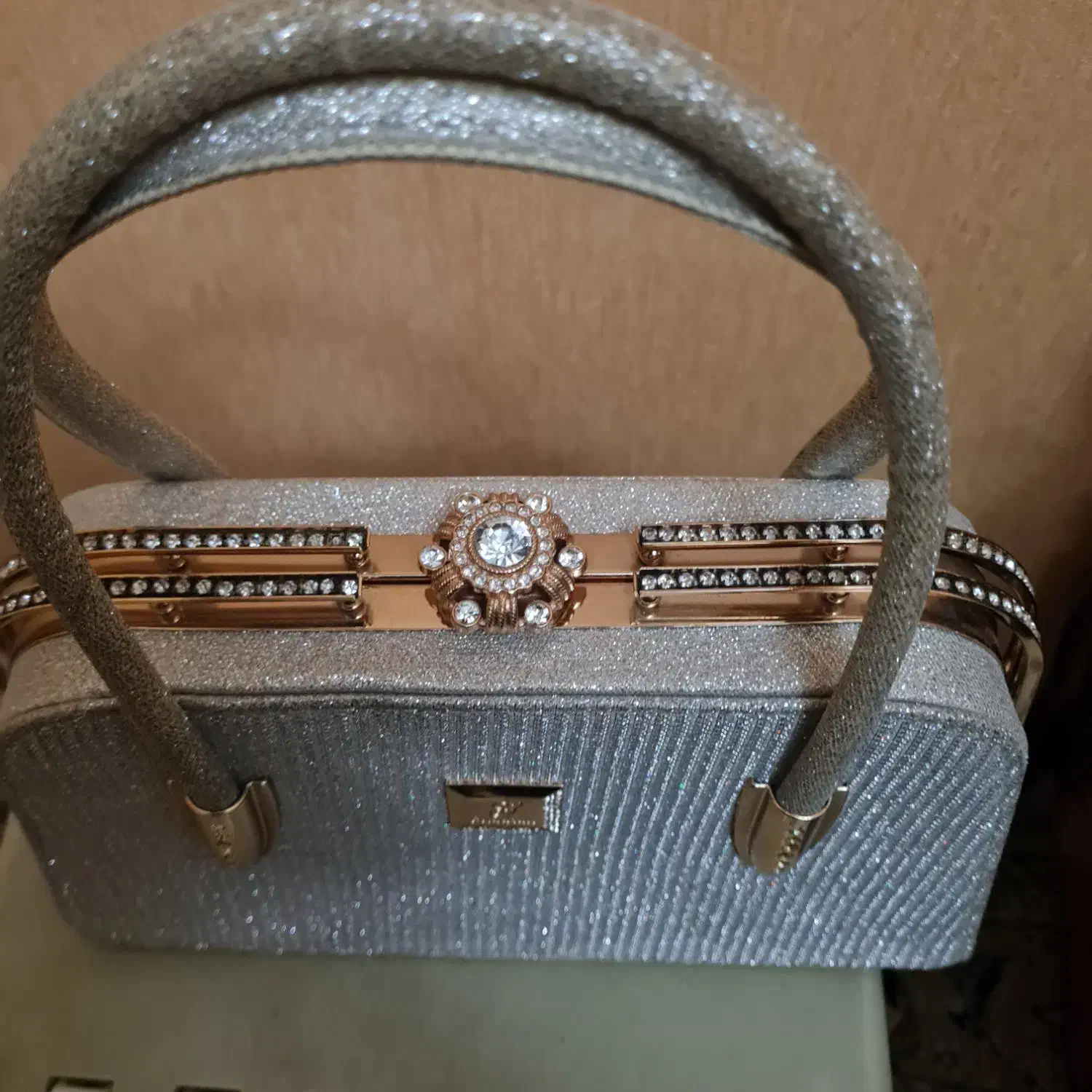 کیف مجلسی|کیف، کفش، کمربند|قم, پردیسان|دیوار