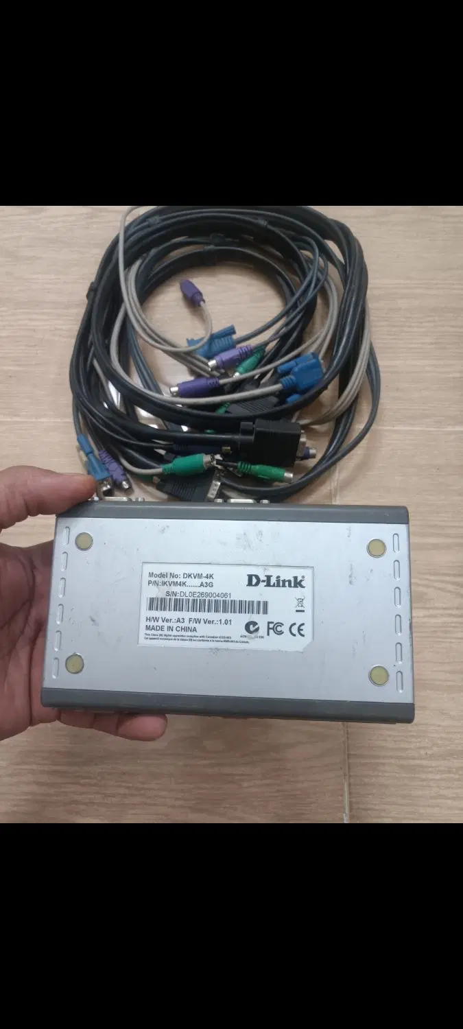 ups kvm keyboard|قطعات و لوازم جانبی رایانه|نظرآباد, شهرک آزادگان|دیوار