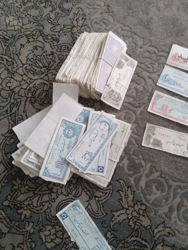 کپن قدیمی|کلکسیون سکه، تمبر، اسکناس|قم, قلعه کامکار|دیوار