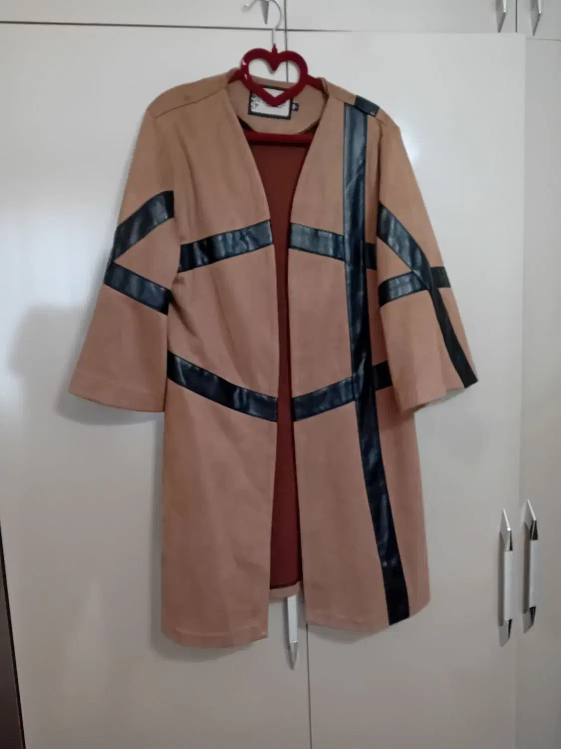 پالتو|لباس|سنندج, |دیوار