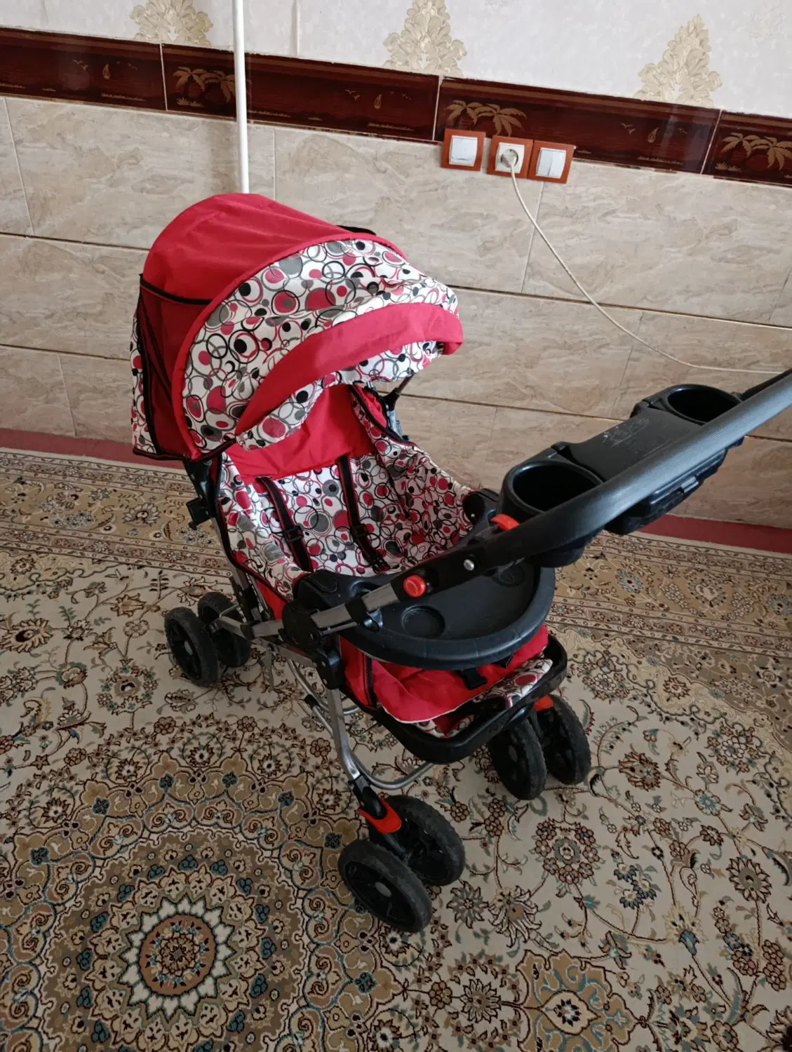 فروشی|تخت و صندلی بچه|قیدار, |دیوار
