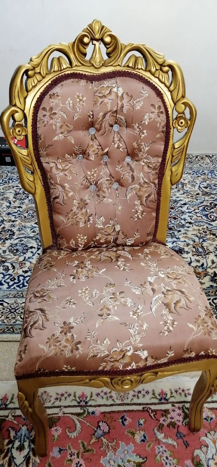 مبل|مبلمان خانگی و میز عسلی|میانه, |دیوار