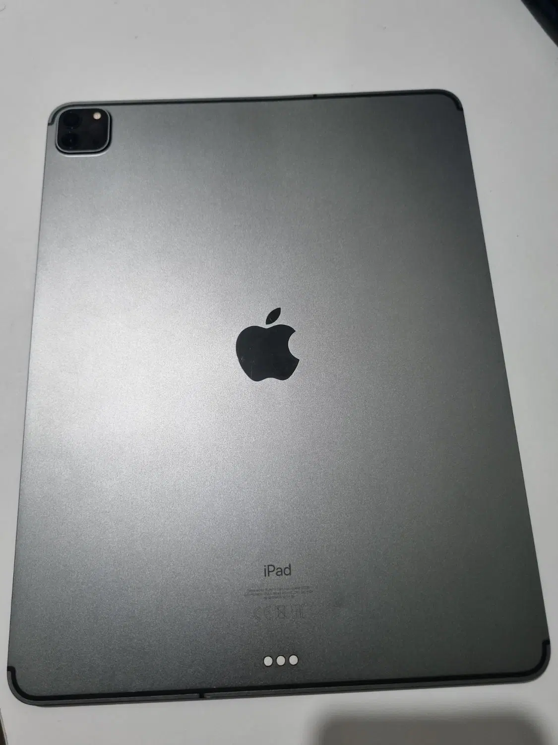 iPad pro 2021 12.9inch|تبلت|رباط‌کریم, رباط‌کریم|دیوار