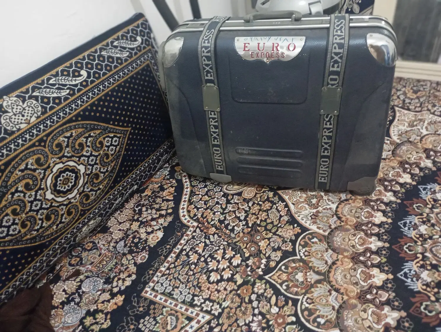 چمدان|کیف، کفش، کمربند|گرگان, |دیوار