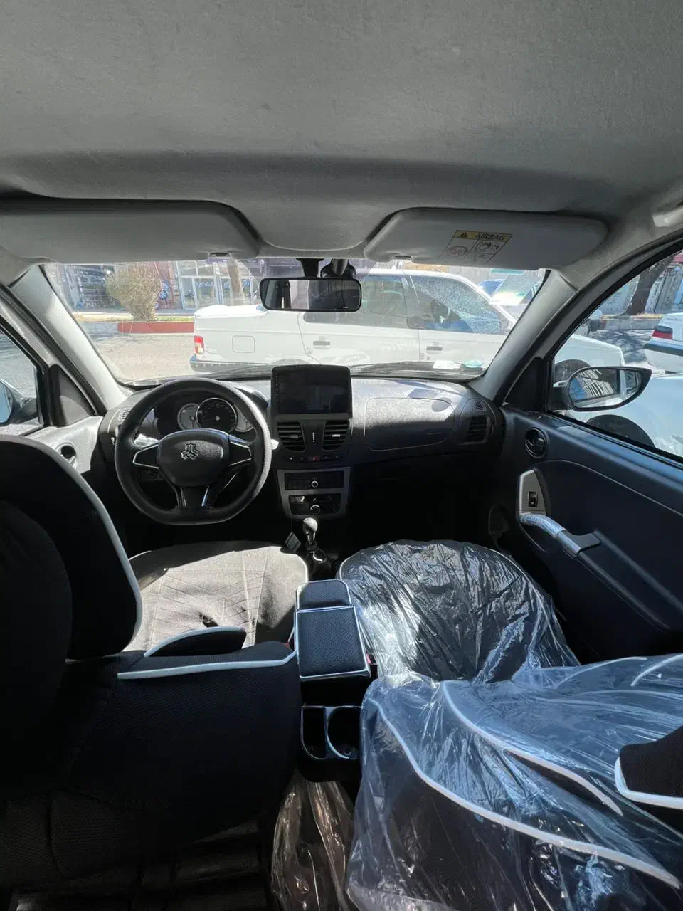 کوییک Rمدل 1402|خودرو سواری و وانت|لامرد, |دیوار