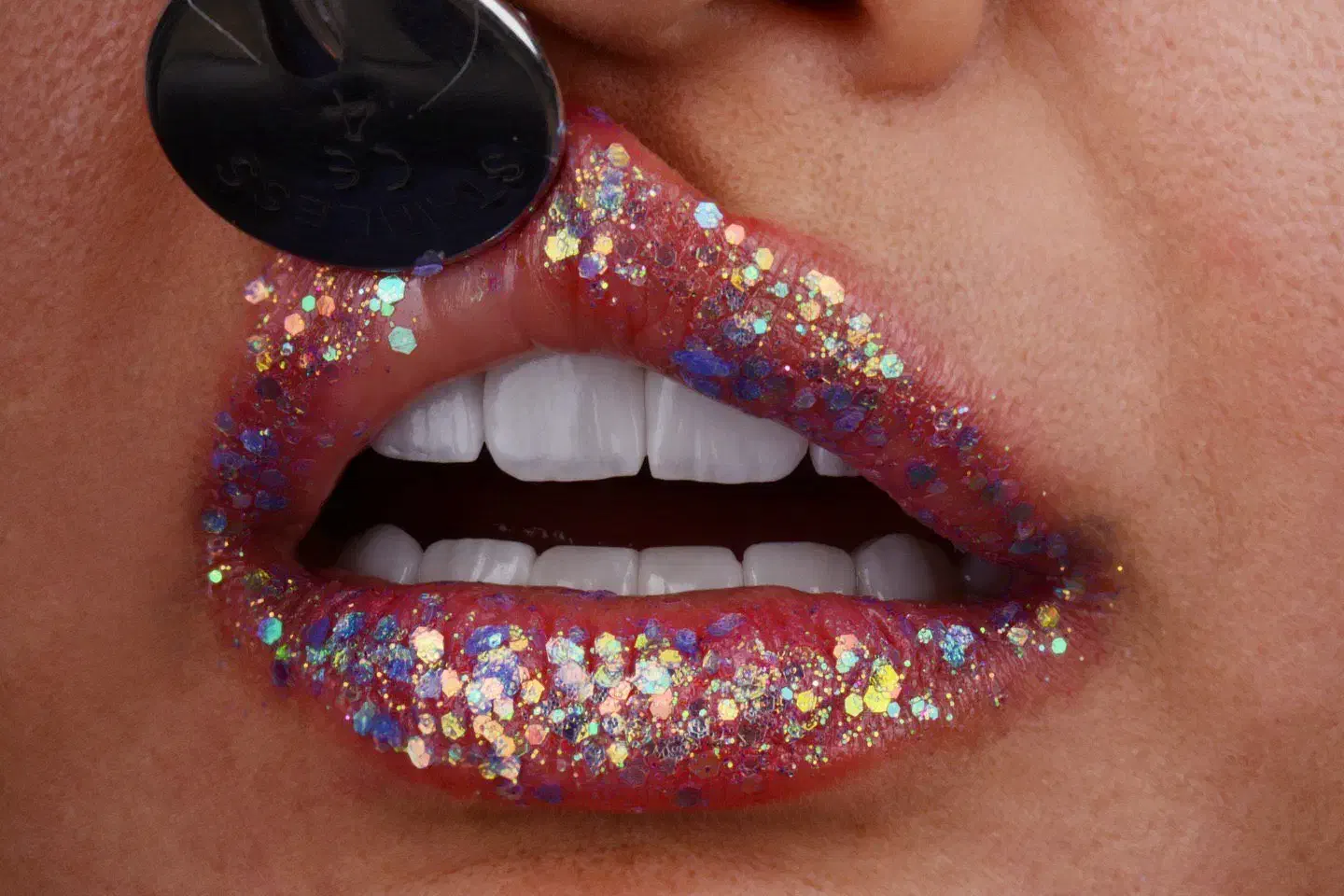 کامپوزیت و کاشت دندان با بهترین متریال و قیمت|خدمات آرایشگری و زیبایی|ساری, |دیوار