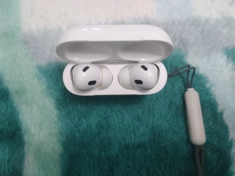 AirPods pro|لوازم جانبی موبایل و تبلت|قم, ولیعصر|دیوار