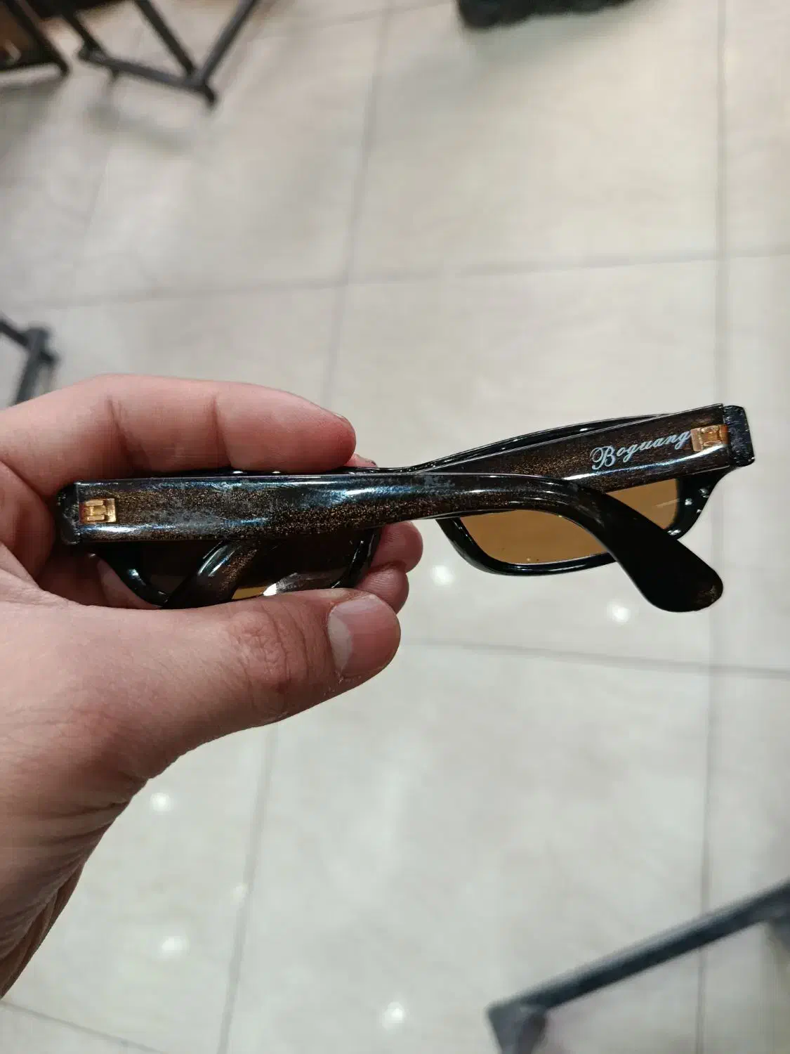 عینک|کلکسیون اشیاء عتیقه|تهران, منیریه|دیوار