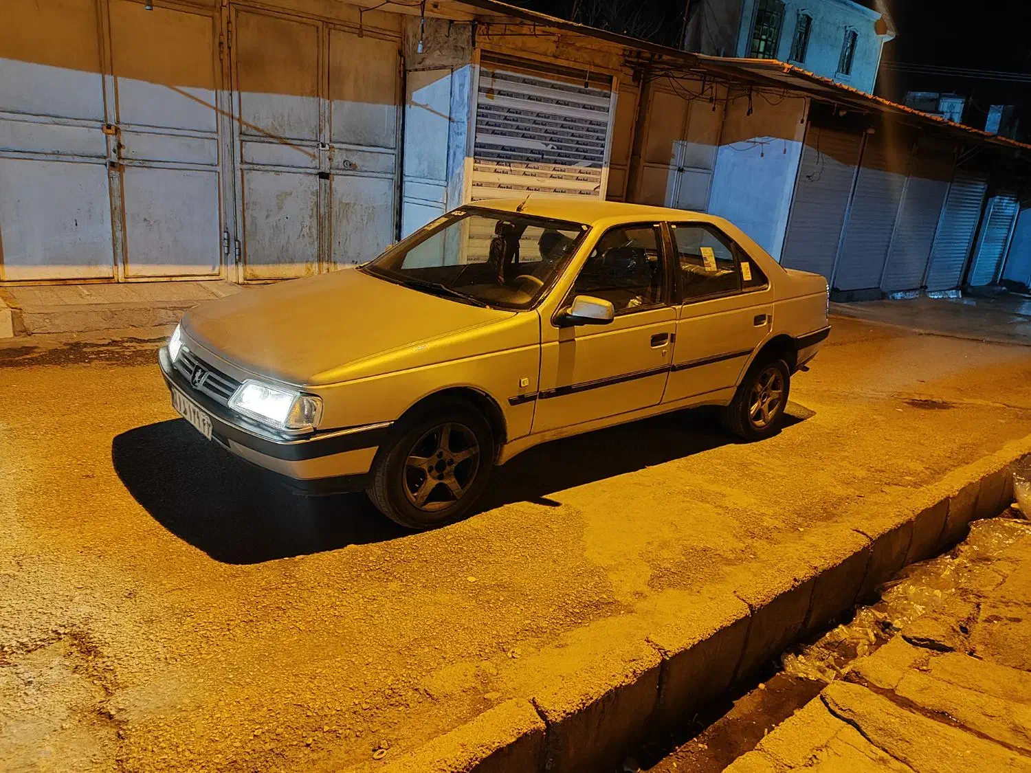 پژو۸۵|خودرو سواری و وانت|یاسوج, |دیوار