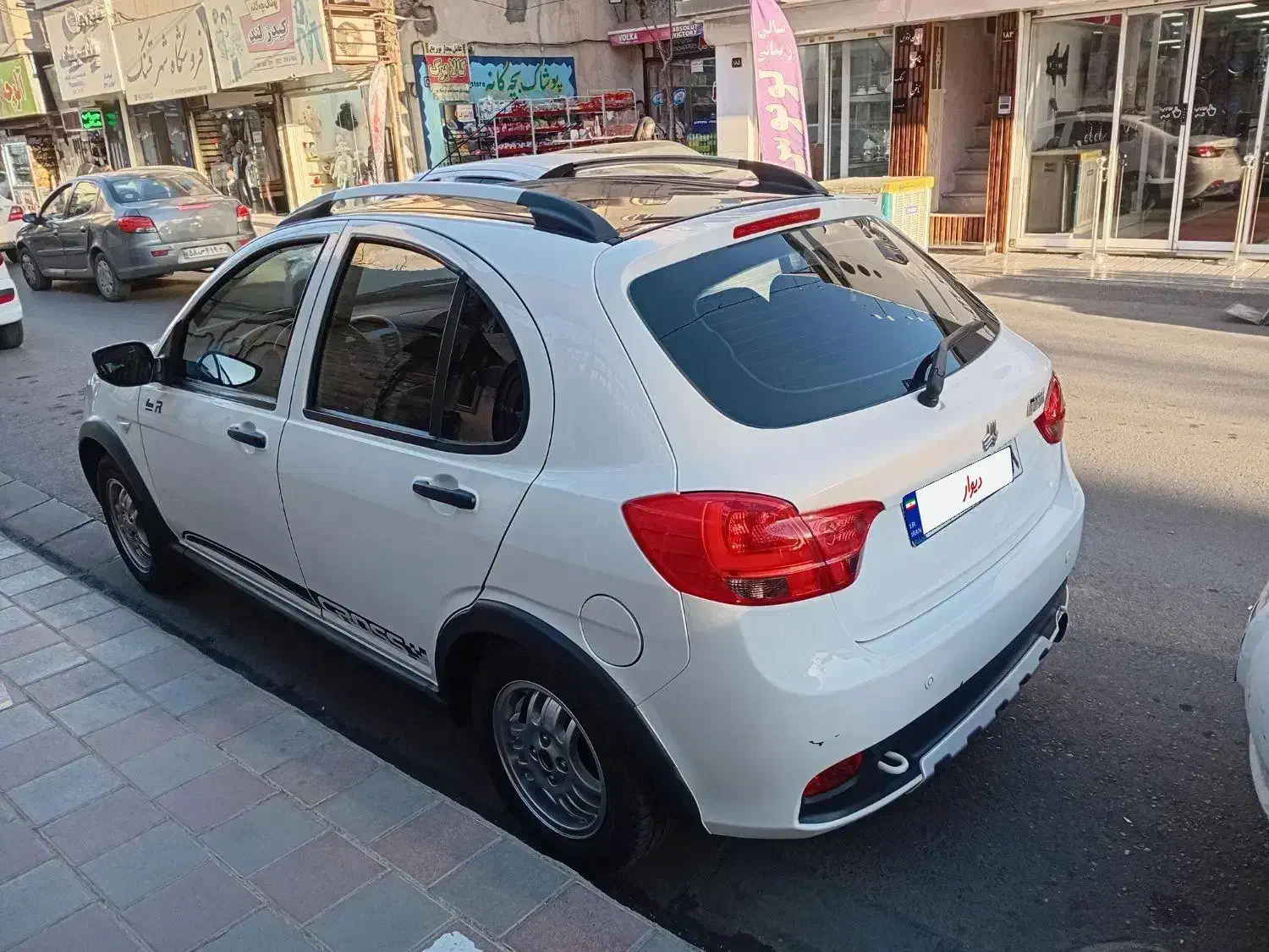 کوییک ۱۴۰۰|خودرو سواری و وانت|اسلام‌شهر, شهرک لاله|دیوار