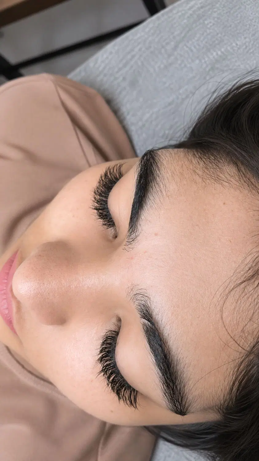 نیازمند مدل اکستنشن مژه|خدمات زیبایی و سلامت|یزد, |دیوار