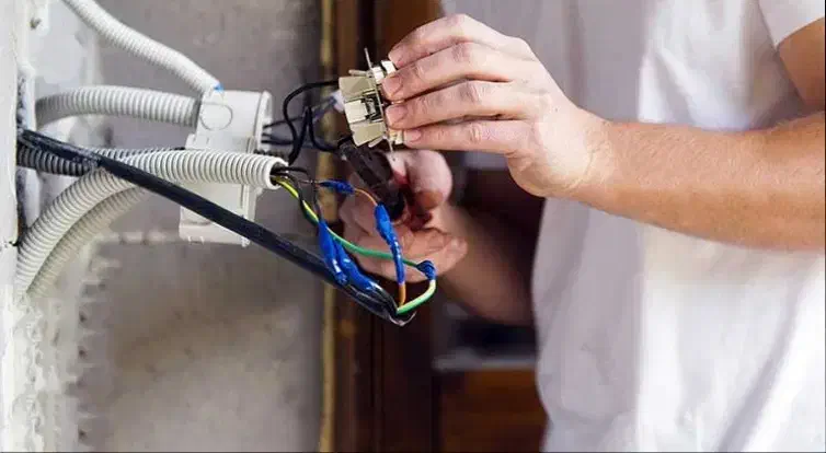 برق کار|خدمات پیشه و مهارت|کرمان, |دیوار