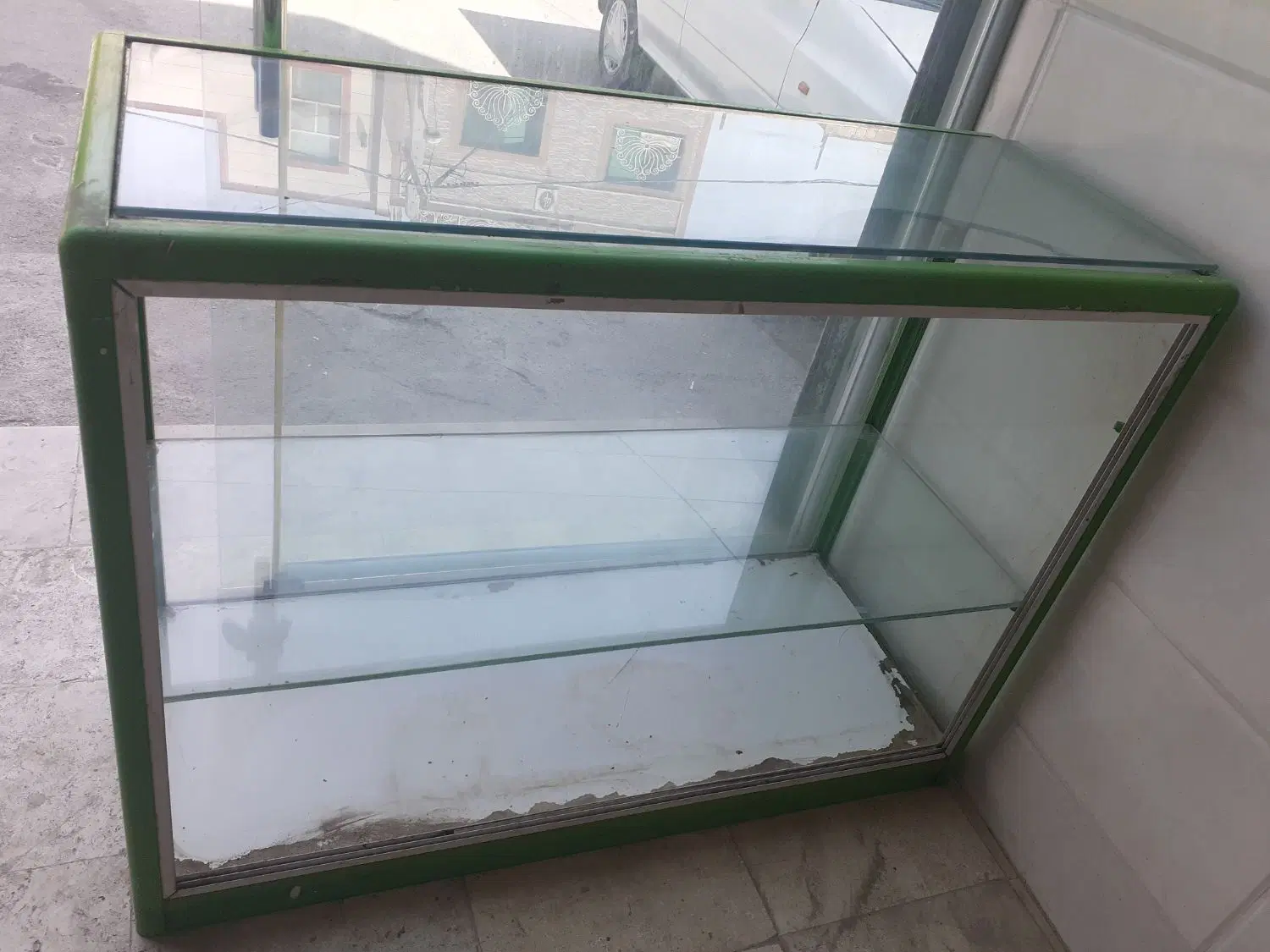 ویترین|بوفه، ویترین، کنسول|رباط‌کریم, کیکاور|دیوار