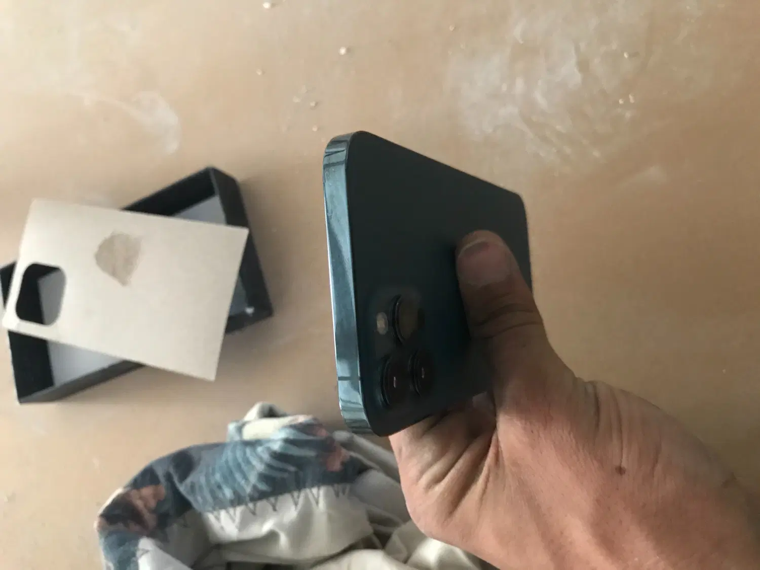12pro max|موبایل|قم, نخودی|دیوار