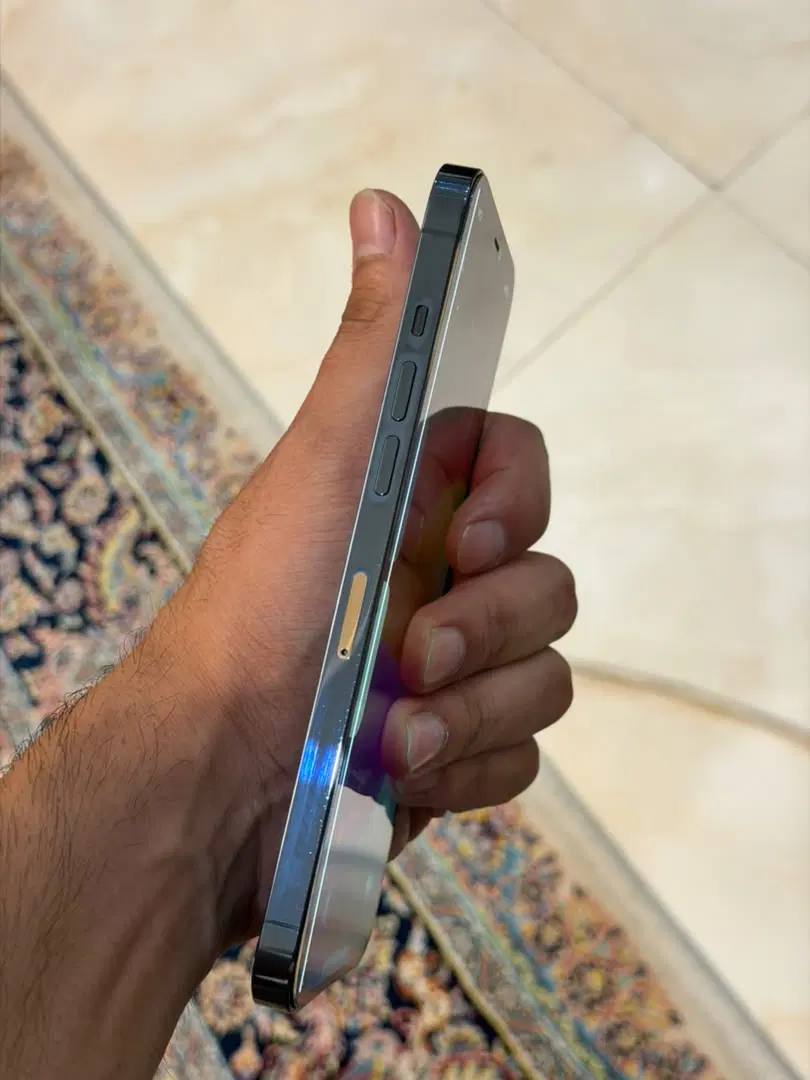 IPhone 12 ProMax|موبایل|اندیشه, اندیشه فاز ۳|دیوار