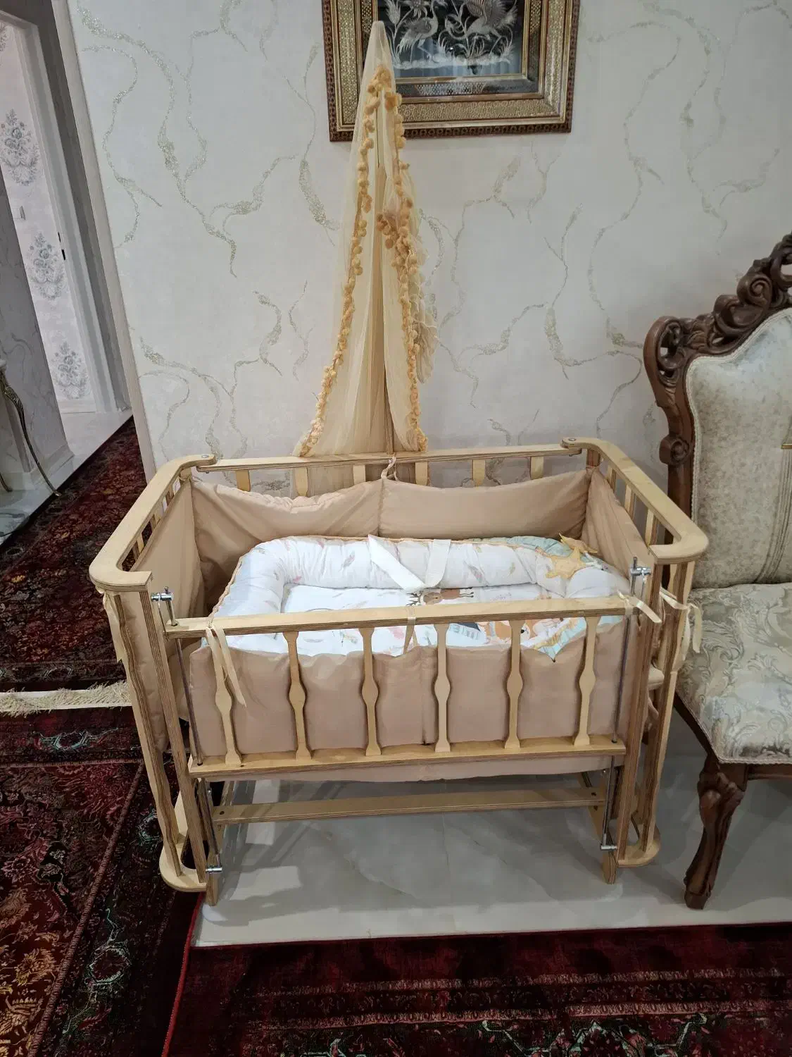 گهواره|تخت و صندلی بچه|اراک, |دیوار