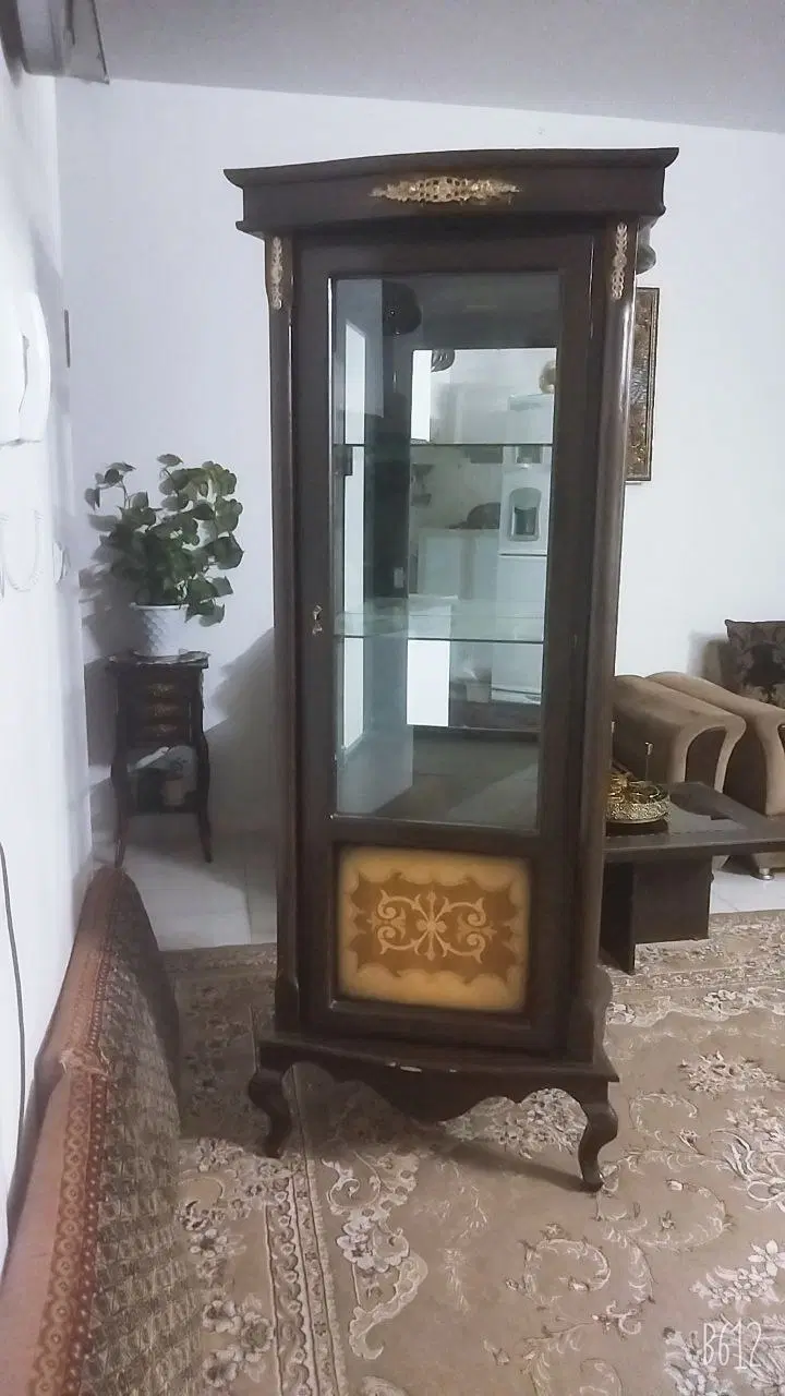 گنجه|بوفه، ویترین، کنسول|تربت‌حیدریه, شهرک ولیعصر|دیوار