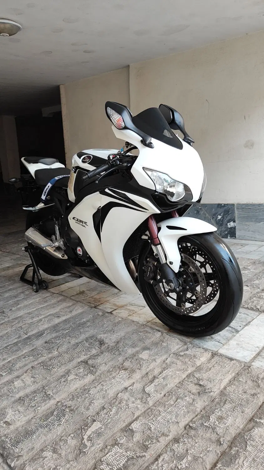 cbr1000|موتورسیکلت|تهران, استخر|دیوار