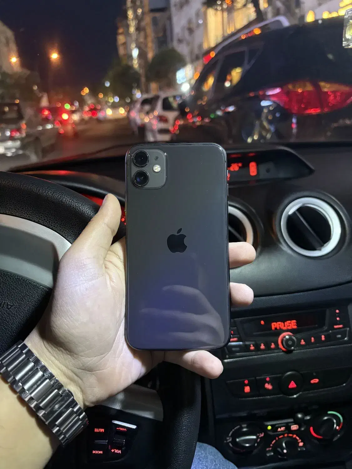 iphone 11 نرمال|موبایل|رشت, چمارسرا|دیوار